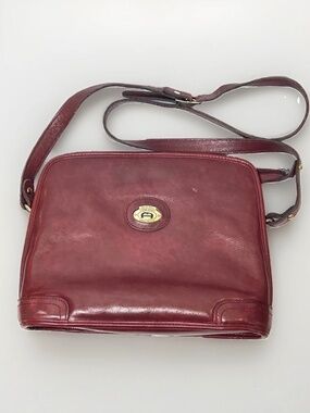 Vintage Etienne Aigner Burgundy Leather Shoulder Bag - Classic Oxblood
